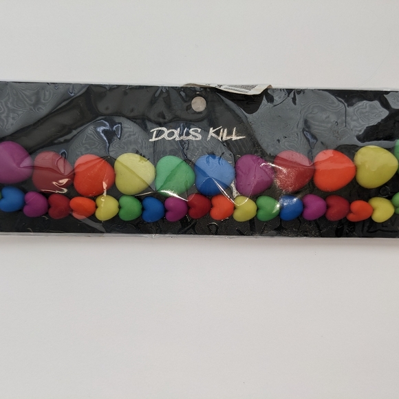 NOS NWT DOLLS KILL DOUBLE STRAND RAINBOW HEART CHOKER - Picture 3 of 3